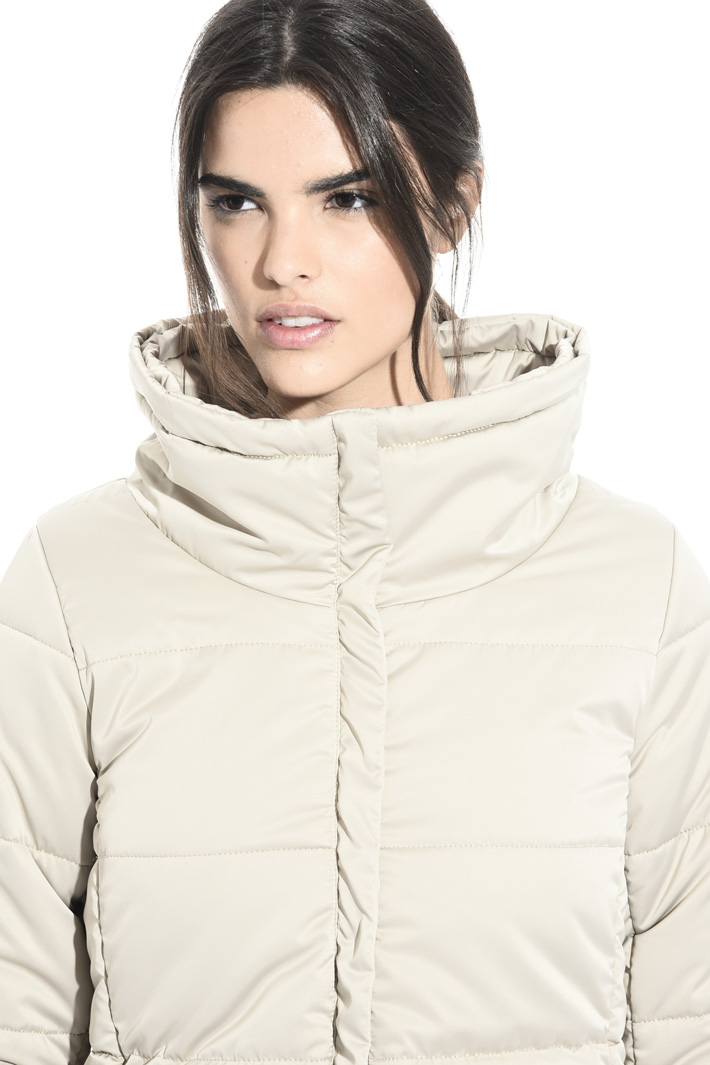 Hooded puffer coat Intrend Hooded puffer coat Intrend