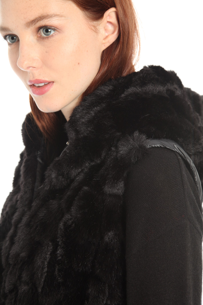 Fur puffer jacket Intrend Fur puffer jacket Intrend