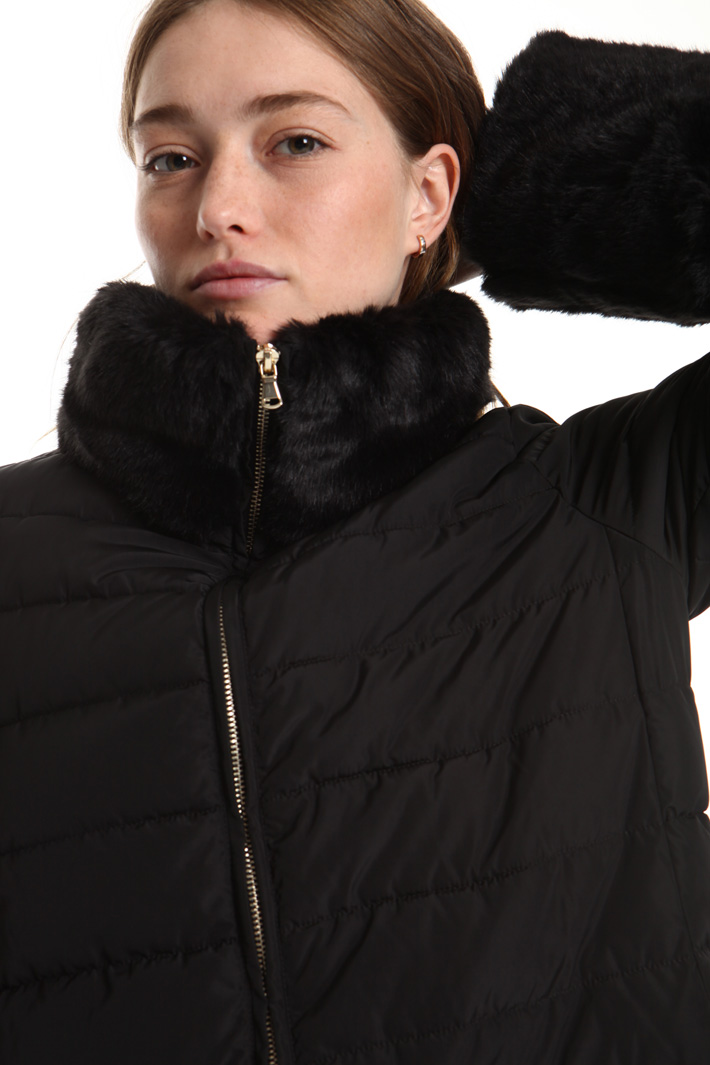 Fur collar puffer jacket Intrend Fur collar puffer jacket Intrend