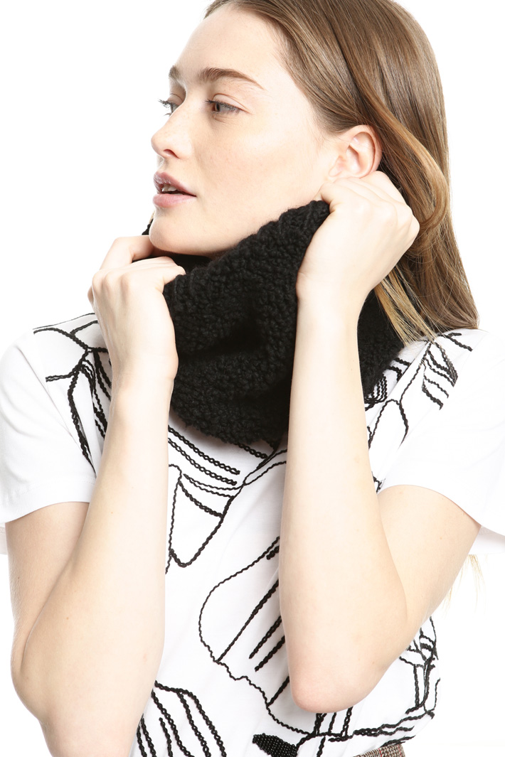Wool and viscose collar Intrend Wool and viscose collar Intrend