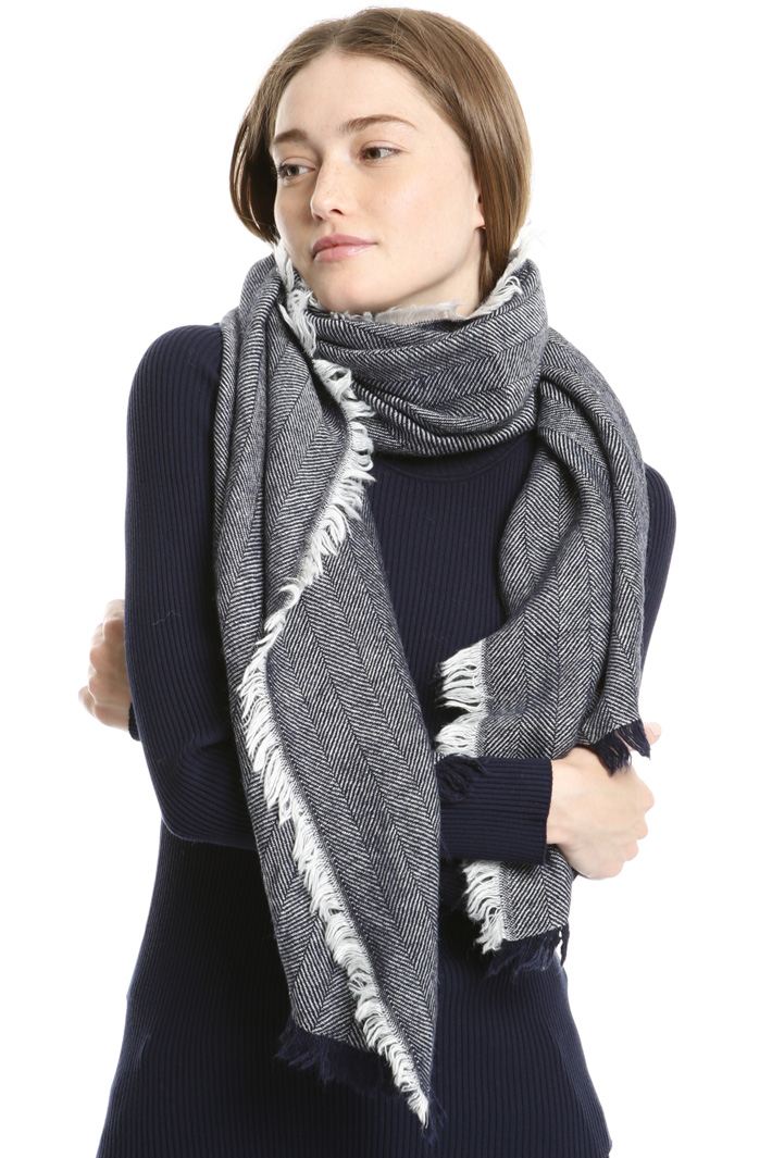 Fringed scarf Intrend Fringed scarf Intrend