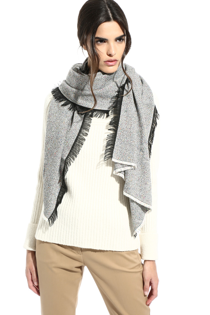 Contrast fringed scarf Intrend Contrast fringed scarf Intrend