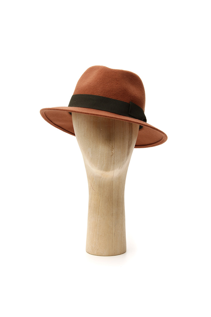 Felted cotton hat Intrend Felted cotton hat Intrend