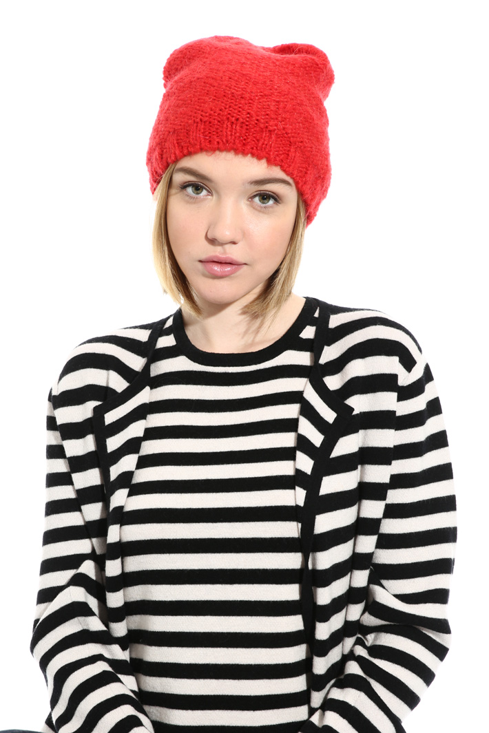 Mohair blend hat Intrend Mohair blend hat Intrend