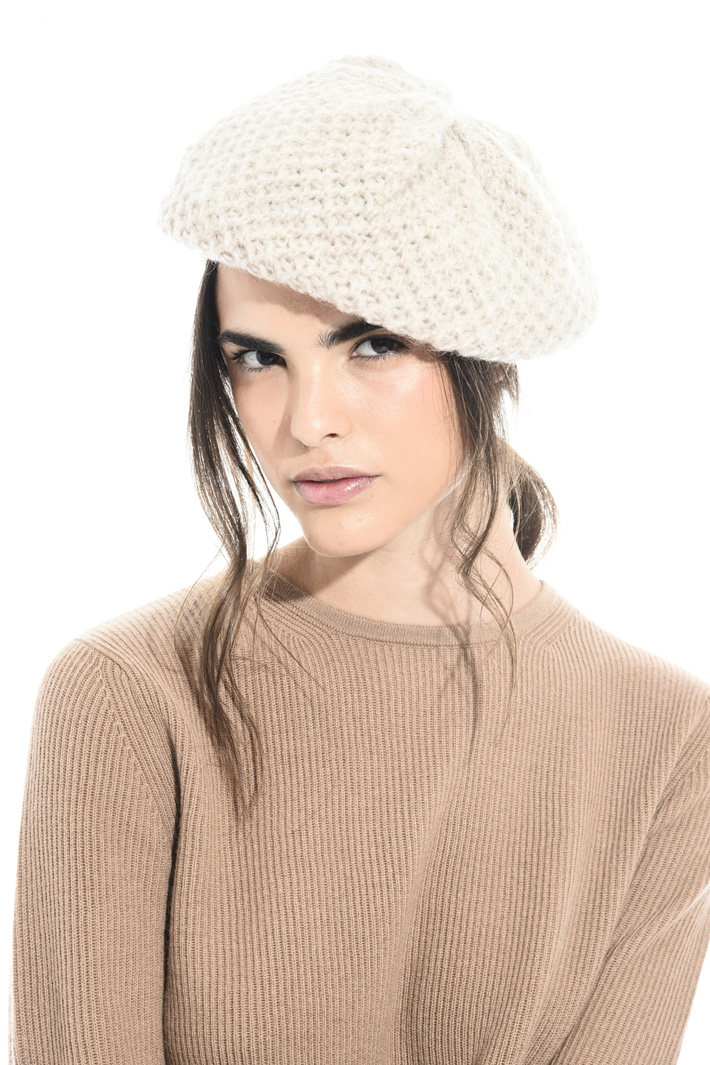 Mohair blend hat Intrend Mohair blend hat Intrend