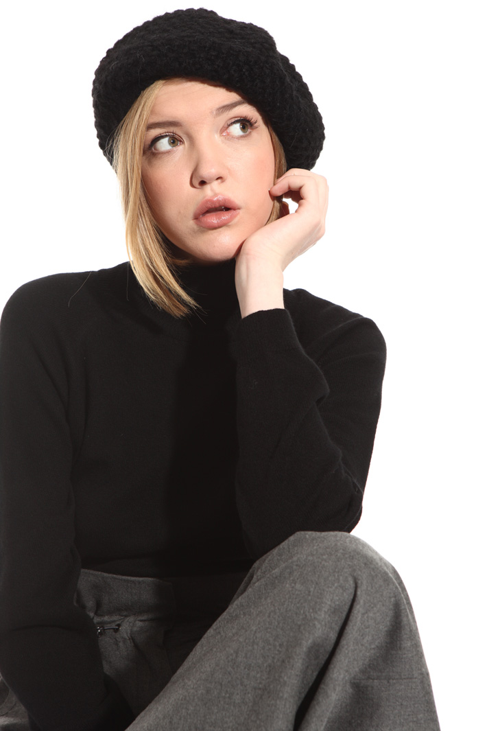 Mohair blend hat Intrend Mohair blend hat Intrend