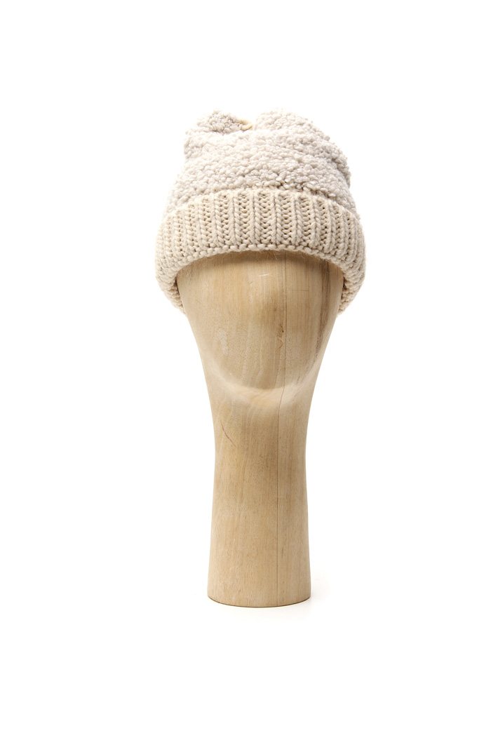 Bouclé wool knit hat Intrend Bouclé wool knit hat Intrend