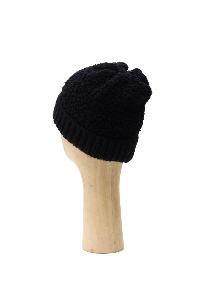 Bouclé wool knit hat Intrend Bouclé wool knit hat Intrend