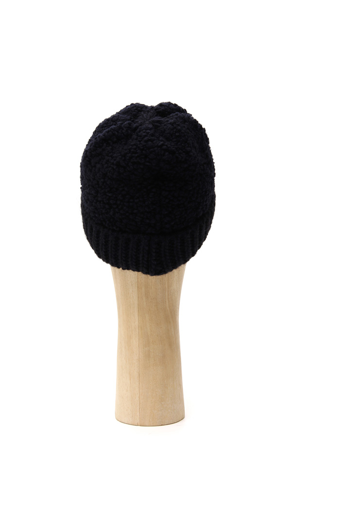 Bouclé wool knit hat Intrend Bouclé wool knit hat Intrend