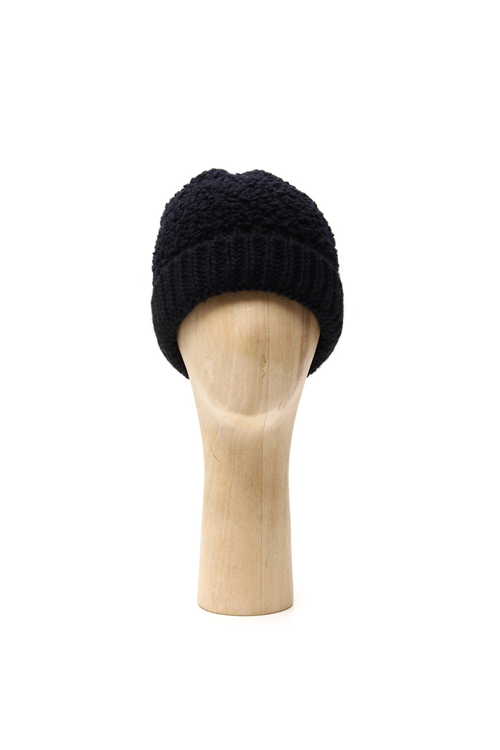 Bouclé wool knit hat Intrend Bouclé wool knit hat Intrend