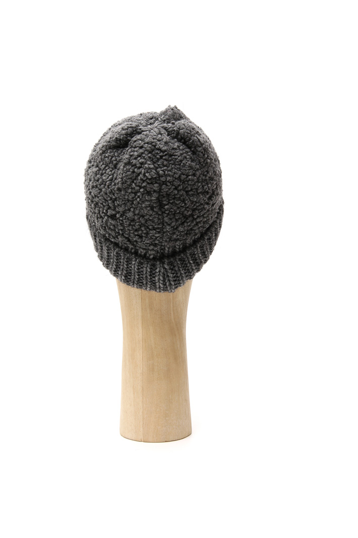 Bouclé wool knit hat Intrend Bouclé wool knit hat Intrend