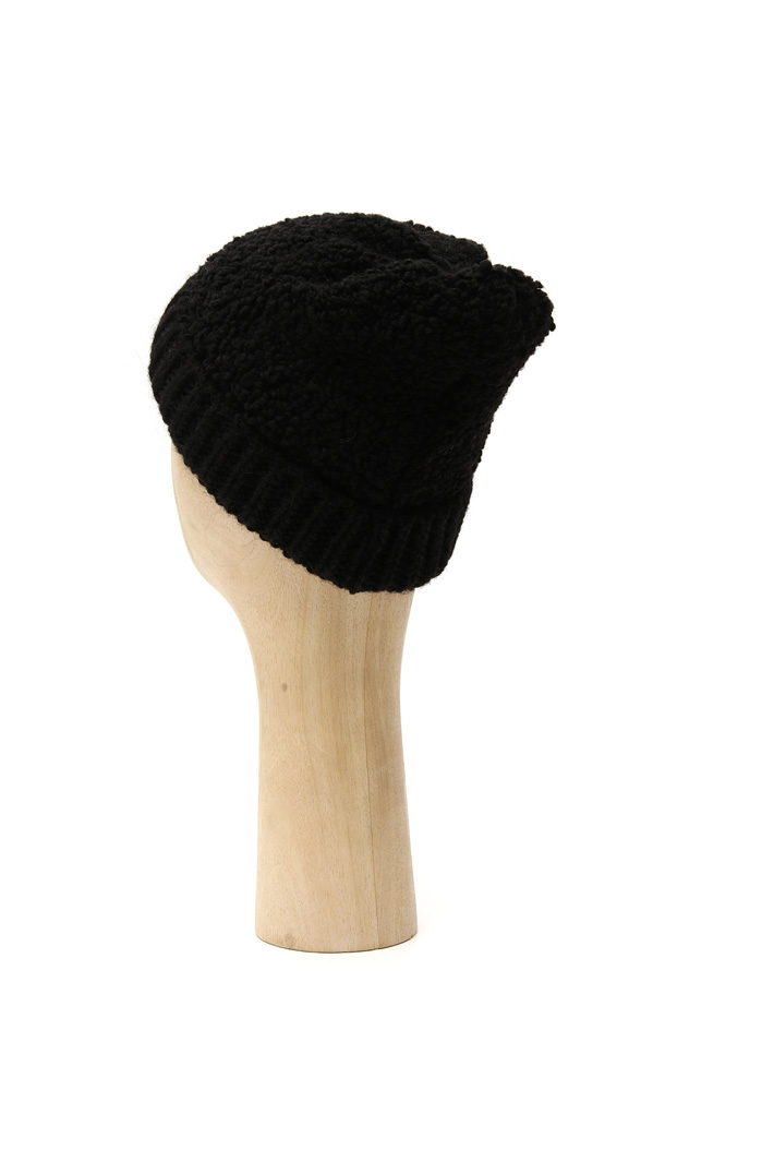 Bouclé wool knit hat Intrend Bouclé wool knit hat Intrend