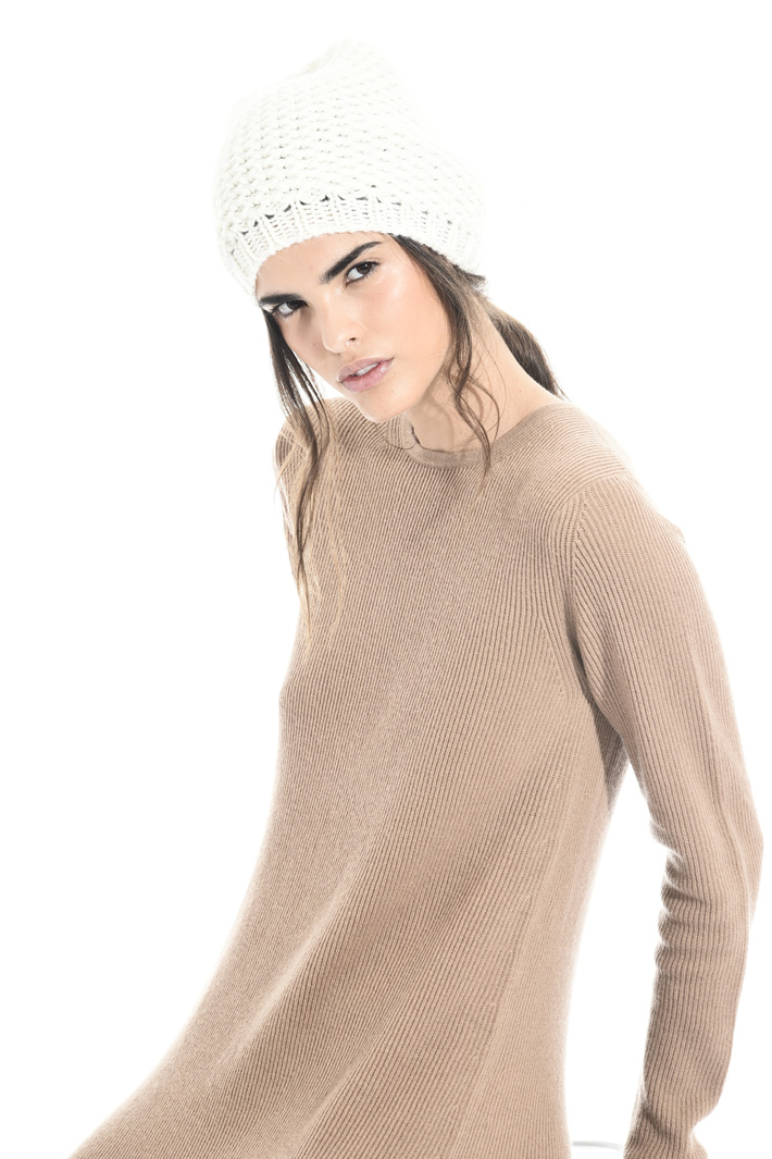 Lurex knit beanie hat Intrend Lurex knit beanie hat Intrend