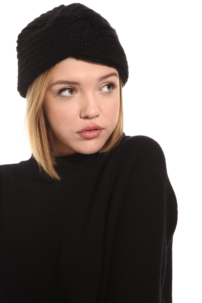 Knotted beanie hat Intrend Knotted beanie hat Intrend
