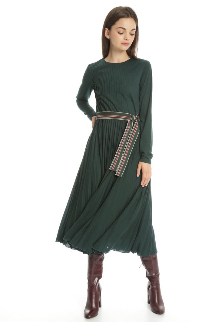 Abito midi in jersey plissé Intrend Abito midi in jersey plissé Intrend