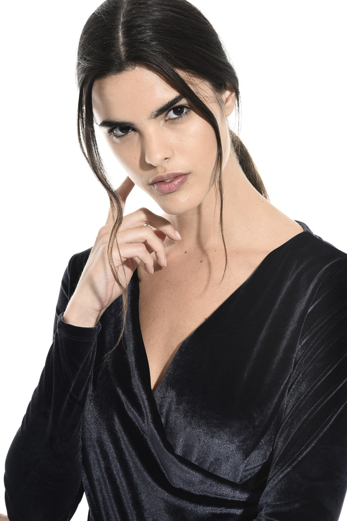 Velvet bodysuit top Intrend Velvet bodysuit top Intrend