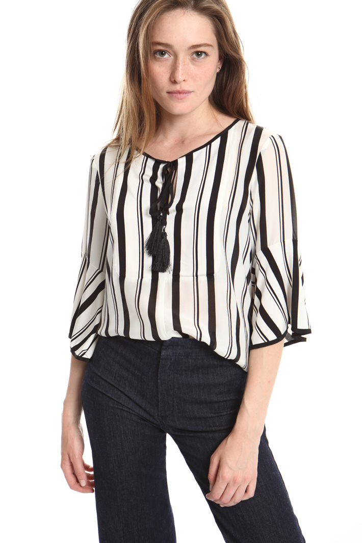 Silk and viscose blouse Intrend Silk and viscose blouse Intrend