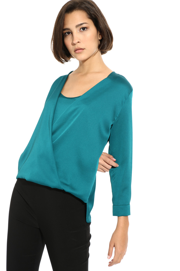 Blouse in hammered satin Intrend Blouse in hammered satin Intrend