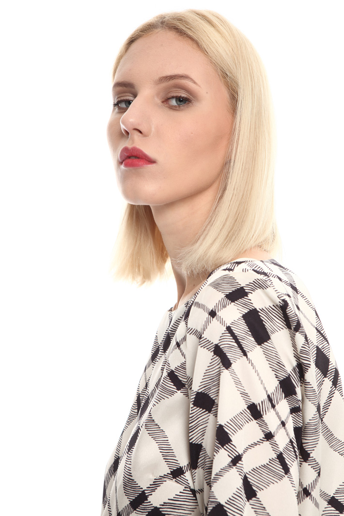 Boxy fit twill blouse Intrend Boxy fit twill blouse Intrend