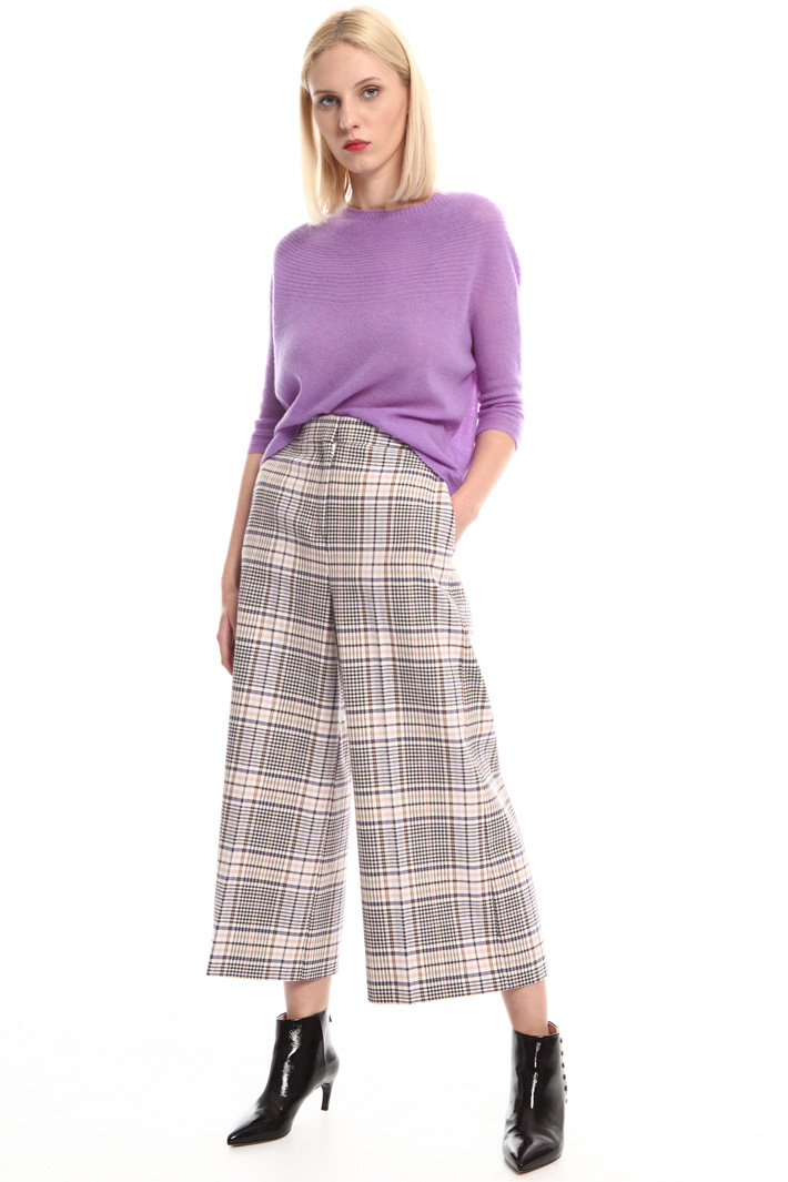 Cropped yarn-dyed trousers Intrend Cropped yarn-dyed trousers Intrend
