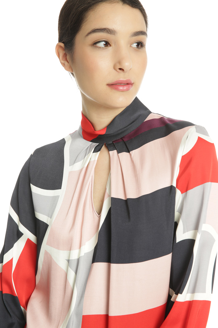 Dress with cut-out Intrend Dress with cut-out Intrend