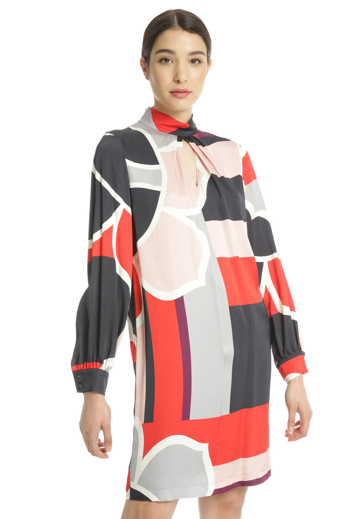 Dress with cut-out Intrend Dress with cut-out Intrend