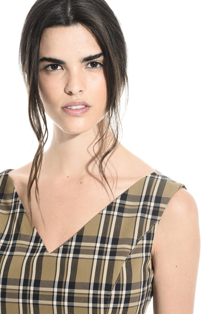 Sleeveless cotton dress Intrend Sleeveless cotton dress Intrend