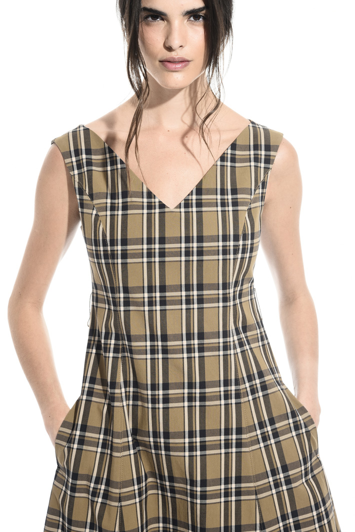 Sleeveless cotton dress Intrend Sleeveless cotton dress Intrend