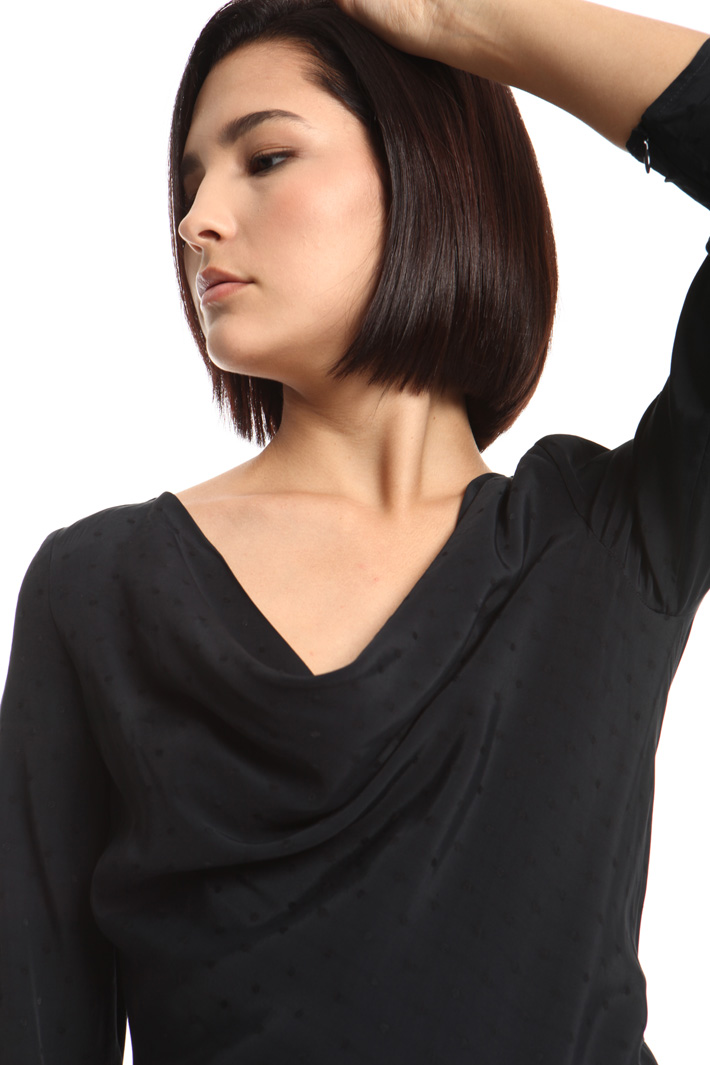 Draped collar jumpsuit Intrend Draped collar jumpsuit Intrend