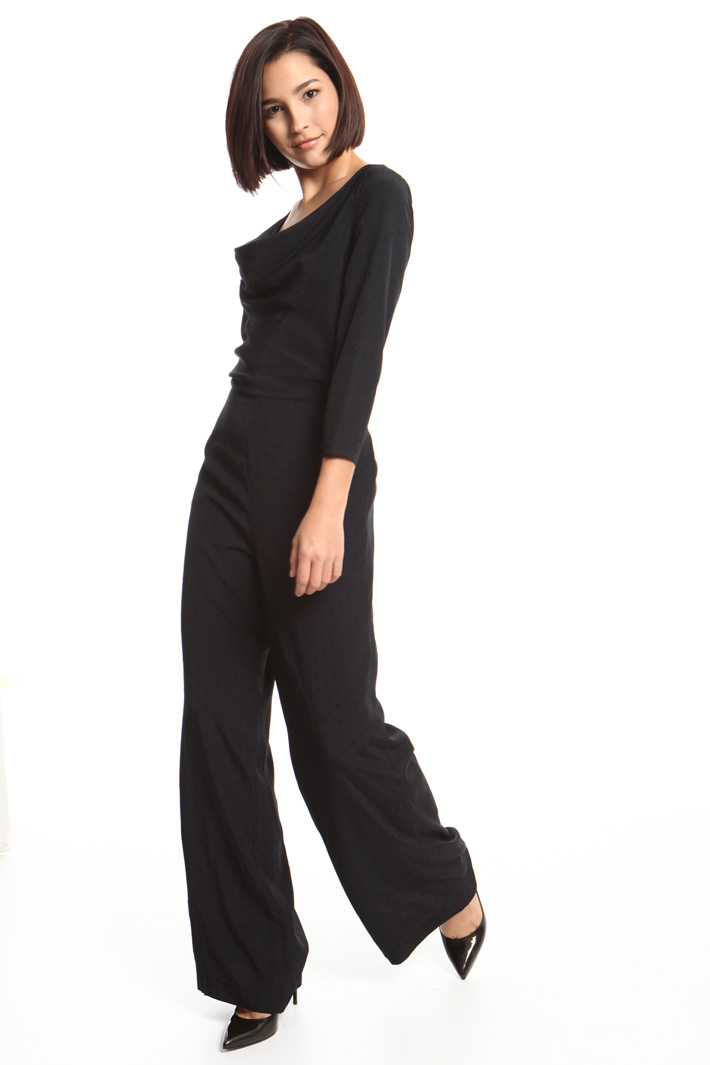 Draped collar jumpsuit Intrend Draped collar jumpsuit Intrend