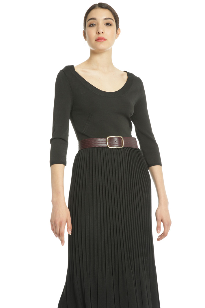 Knitted viscose dress Intrend Knitted viscose dress Intrend