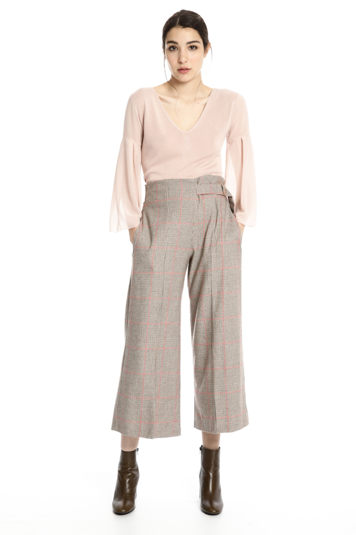 Sweater with georgette sleeves Intrend Sweater with georgette sleeves Intrend