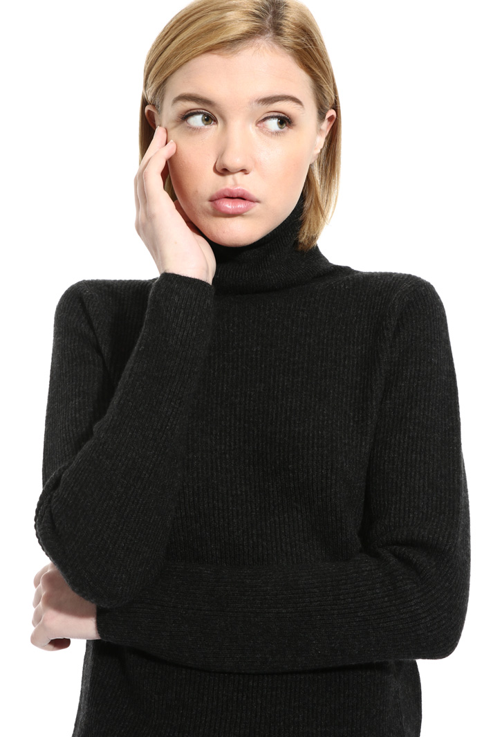 Cashmere and wool sweater Intrend Cashmere and wool sweater Intrend