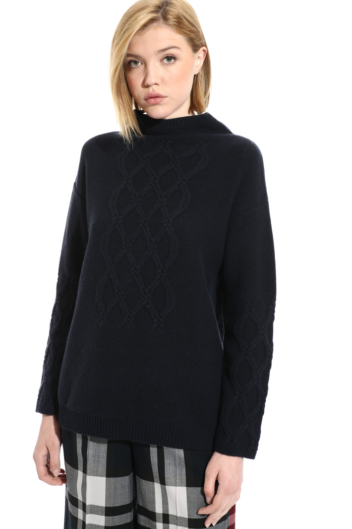 Braid knit sweater Intrend Braid knit sweater Intrend