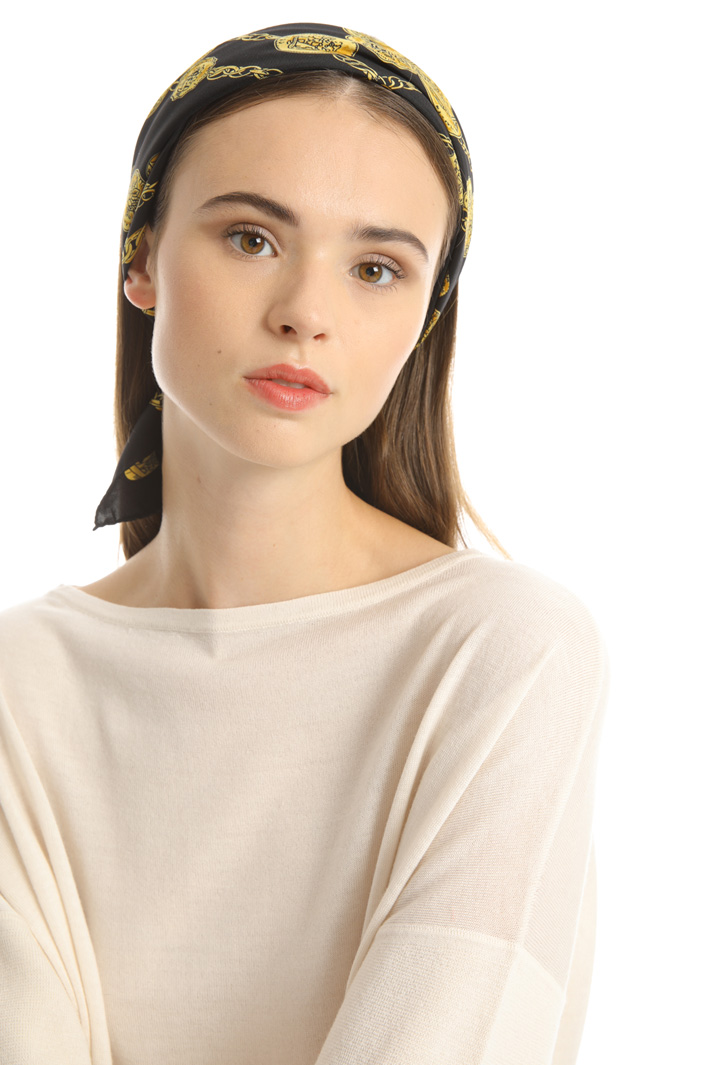 Pure silk foulard Intrend Pure silk foulard Intrend