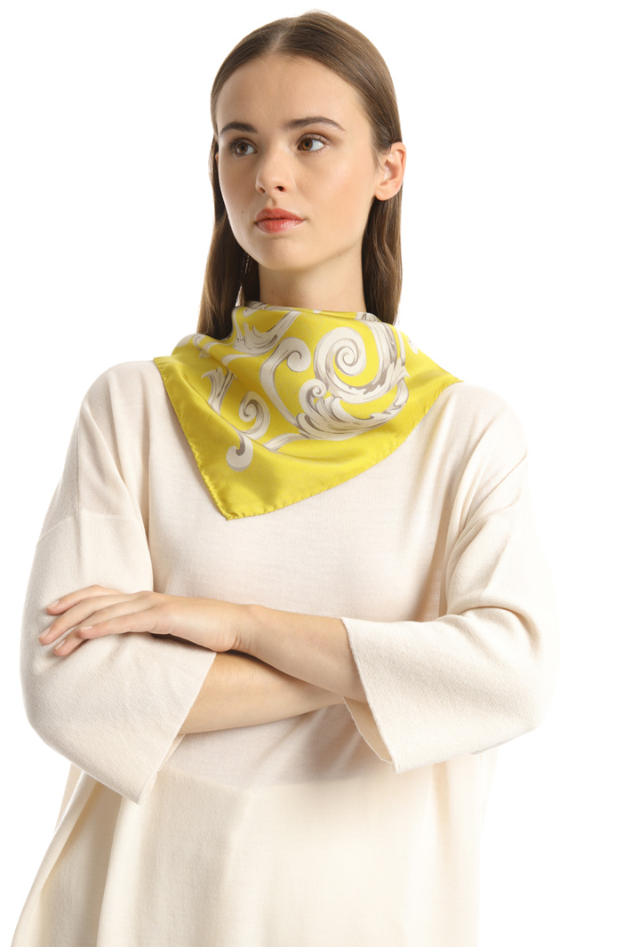 Pure silk foulard Intrend Pure silk foulard Intrend