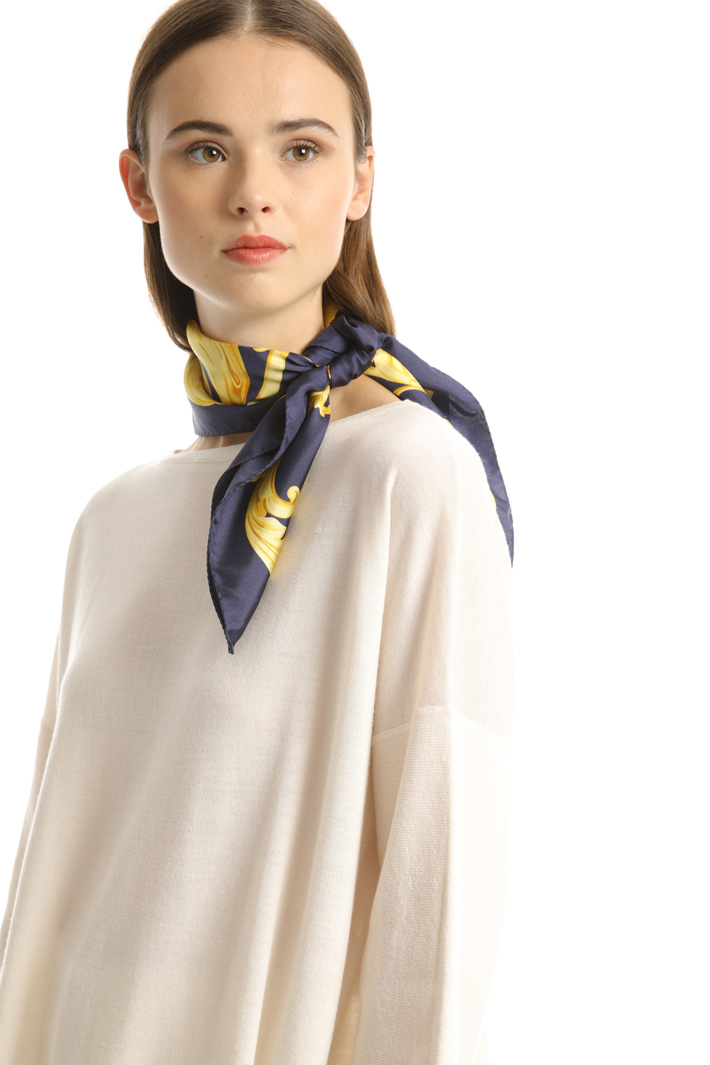 Pure silk foulard Intrend Pure silk foulard Intrend