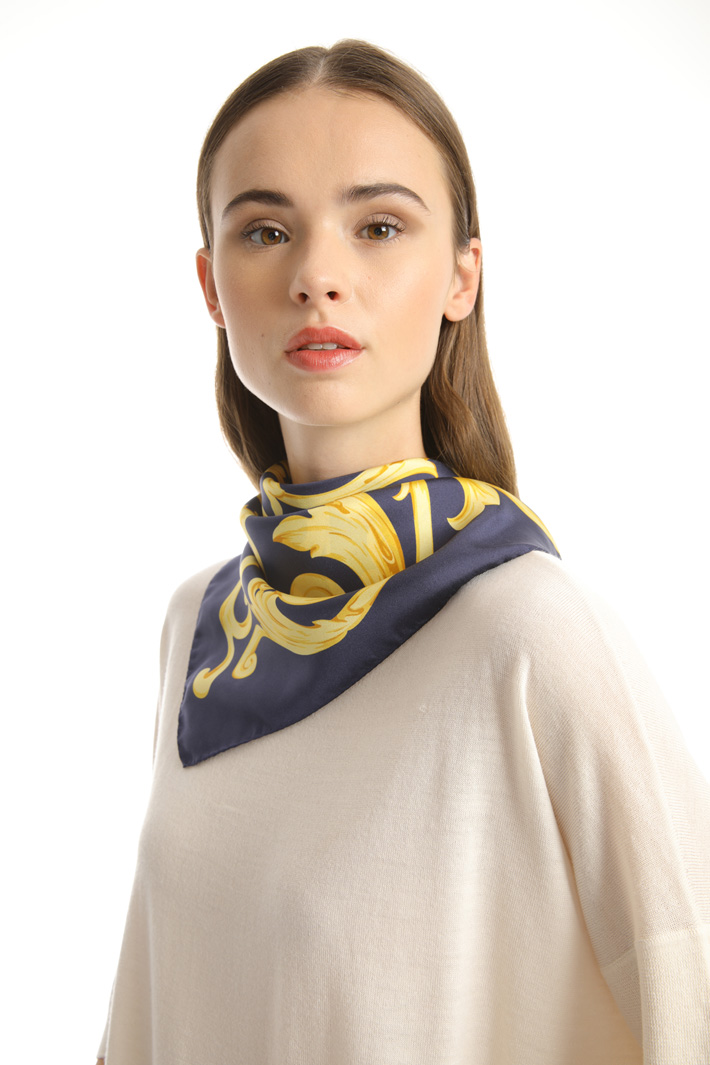 Pure silk foulard Intrend Pure silk foulard Intrend