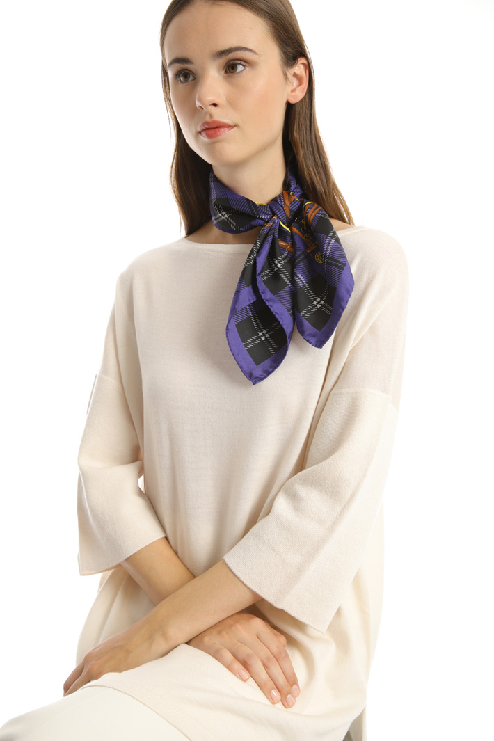Printed silk foulard Intrend Printed silk foulard Intrend