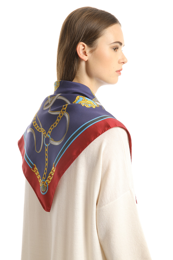 Pure silk foulard Intrend Pure silk foulard Intrend
