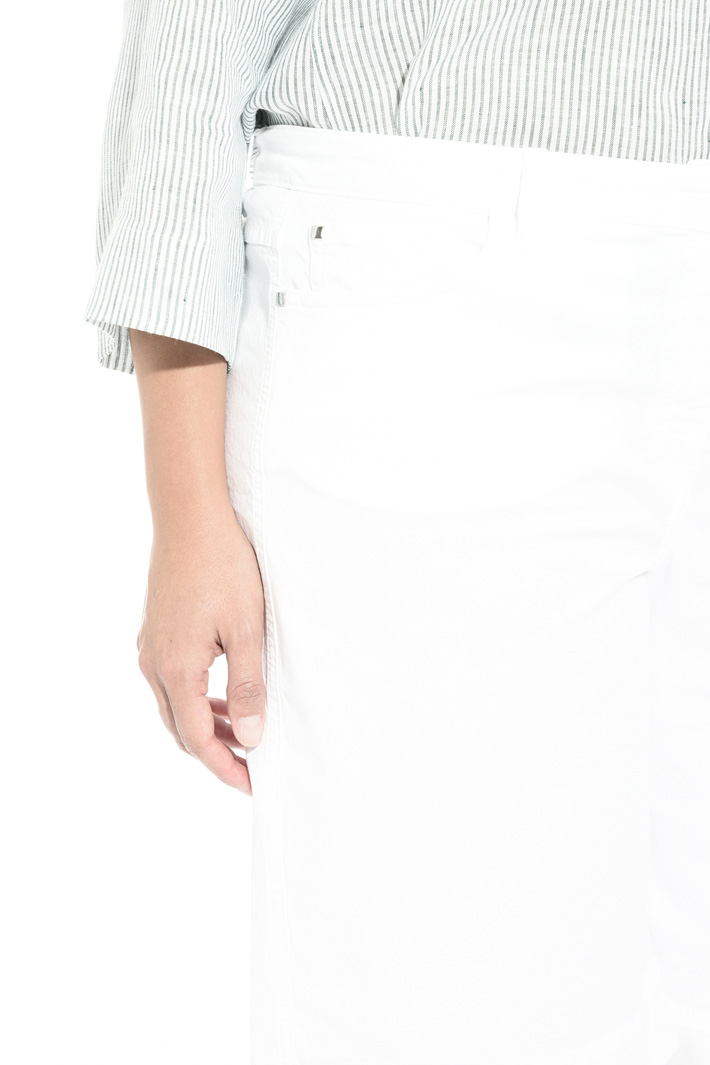 Short trousers in pure cotton Intrend Short trousers in pure cotton Intrend