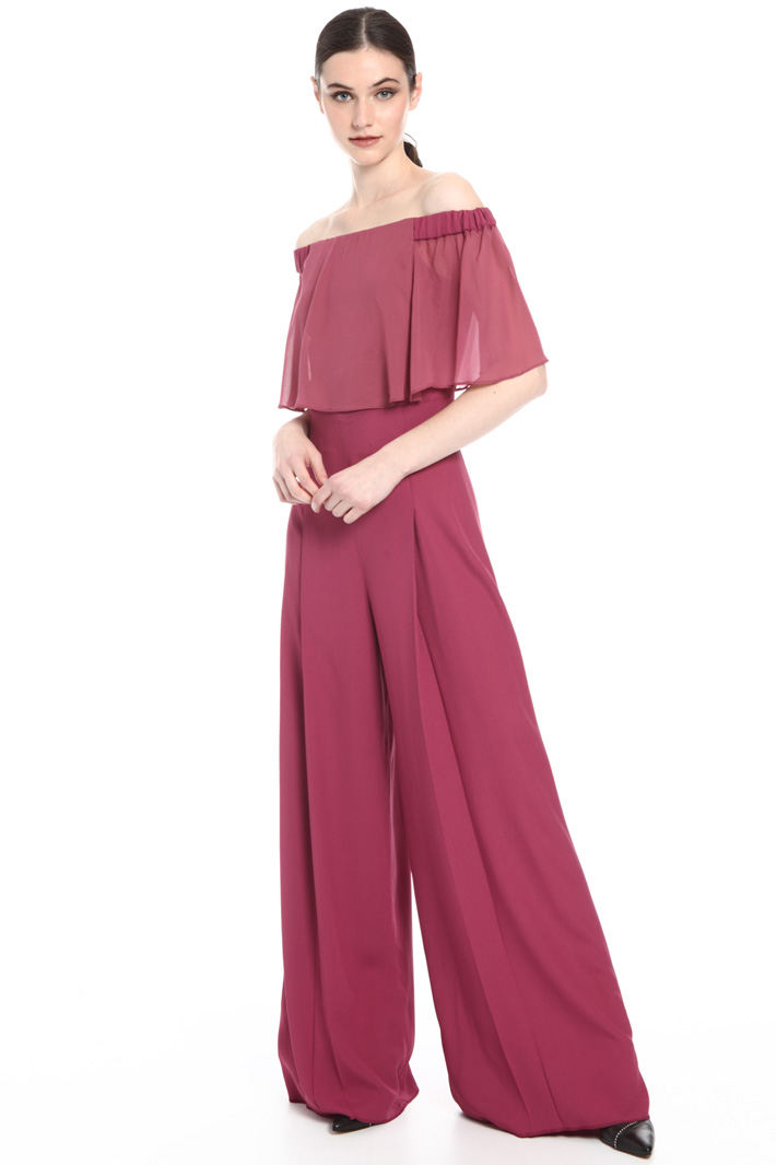 Enver satin suit with ruffles Intrend Enver satin suit with ruffles Intrend