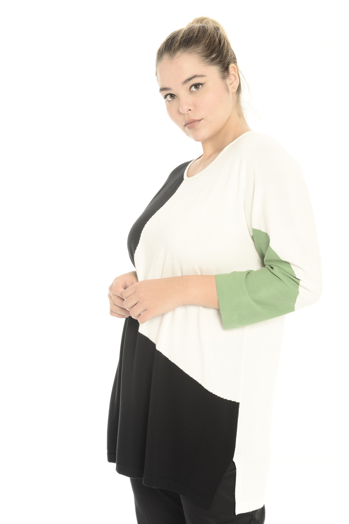 Stretch viscose sweater Intrend Stretch viscose sweater Intrend