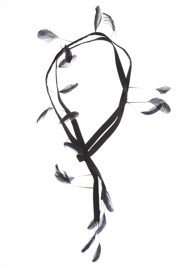 Necklace with feathers Intrend Necklace with feathers Intrend