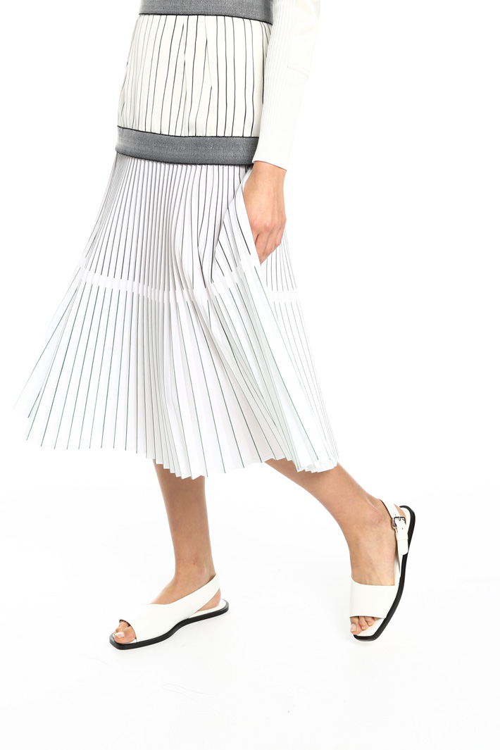 Pleated skirt Intrend Pleated skirt Intrend