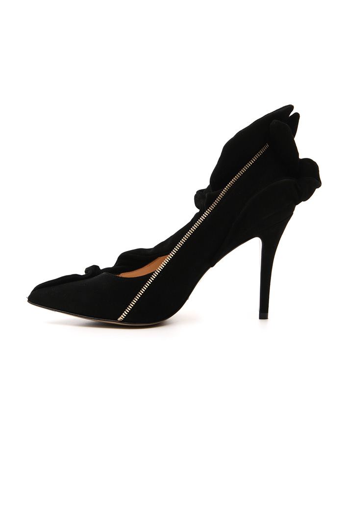 Décolleté in suede with rouches
Intrend Décolleté in suede with rouches
Intrend
