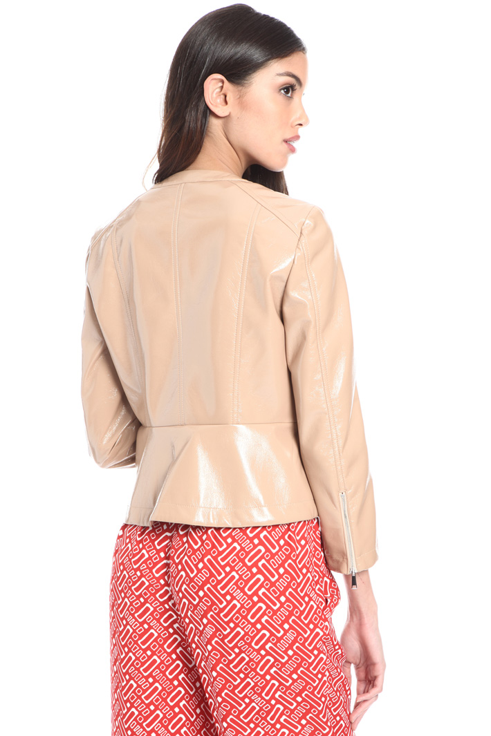 Varnish effect jacket Intrend Varnish effect jacket Intrend