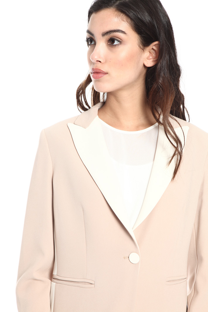 Peaked lapel blazer Intrend Peaked lapel blazer Intrend