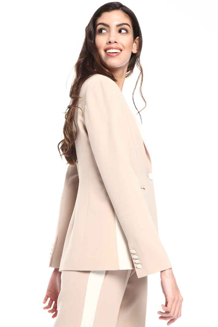 Peaked lapel blazer Intrend Peaked lapel blazer Intrend