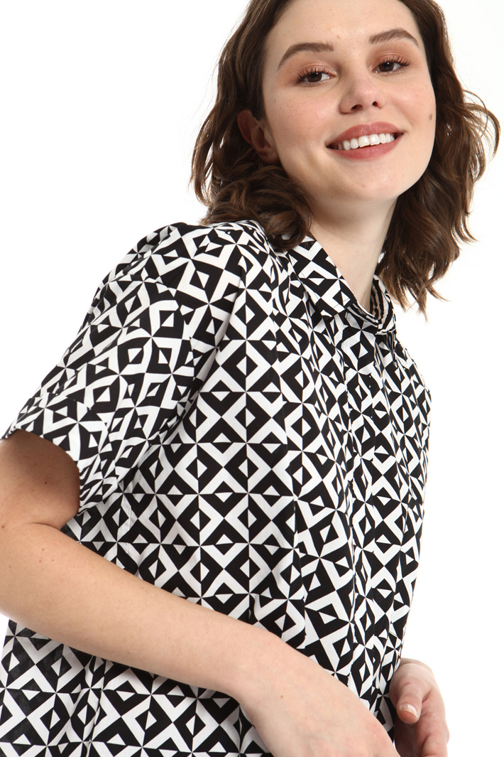 Pure cotton short sleeve shirt Intrend Pure cotton short sleeve shirt Intrend